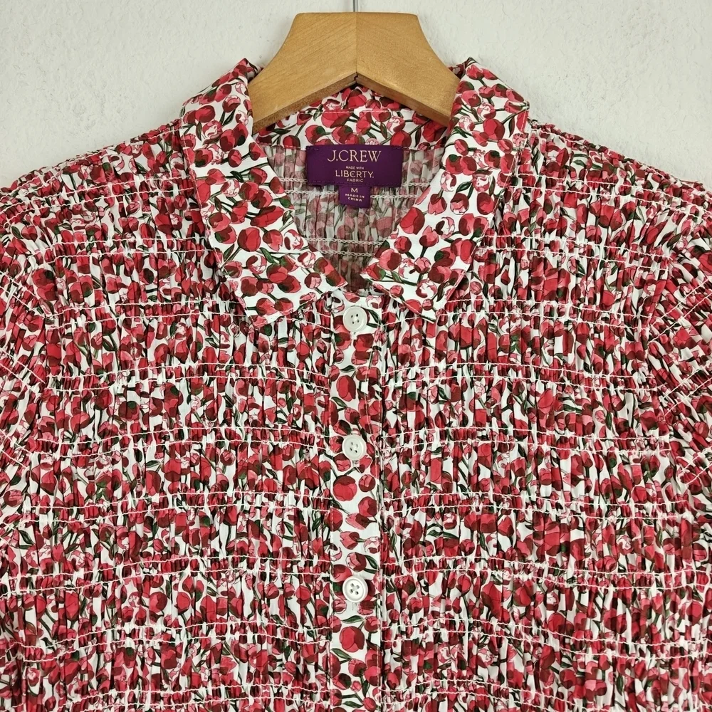 J. Crew Nwot Smocked button-up shirt in Liberty® Eliza's Red fabric Sz M